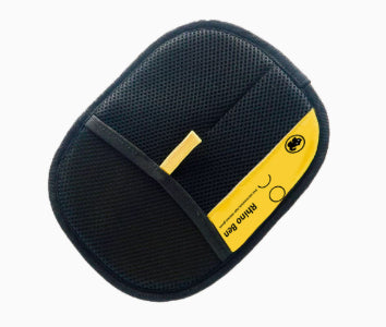 FurEase pet grooming deshedding glove